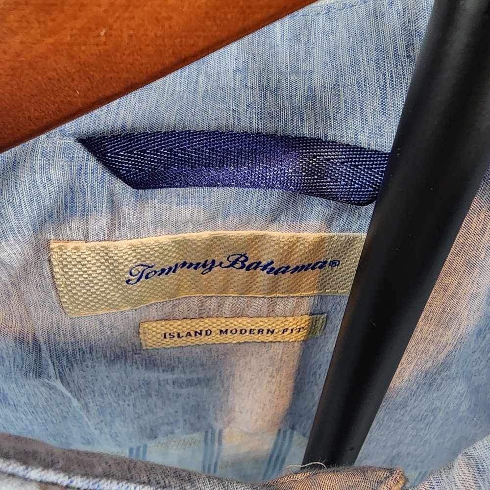 Tommy Bahama Short Sleeve Button‎ Up Island Modern Fit Blue Plaid Size Large - Picture 5 of 7